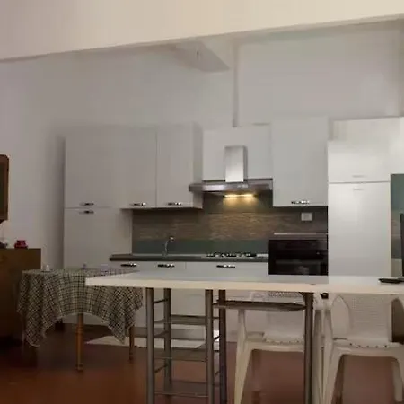 A Pochi Passi Dalla